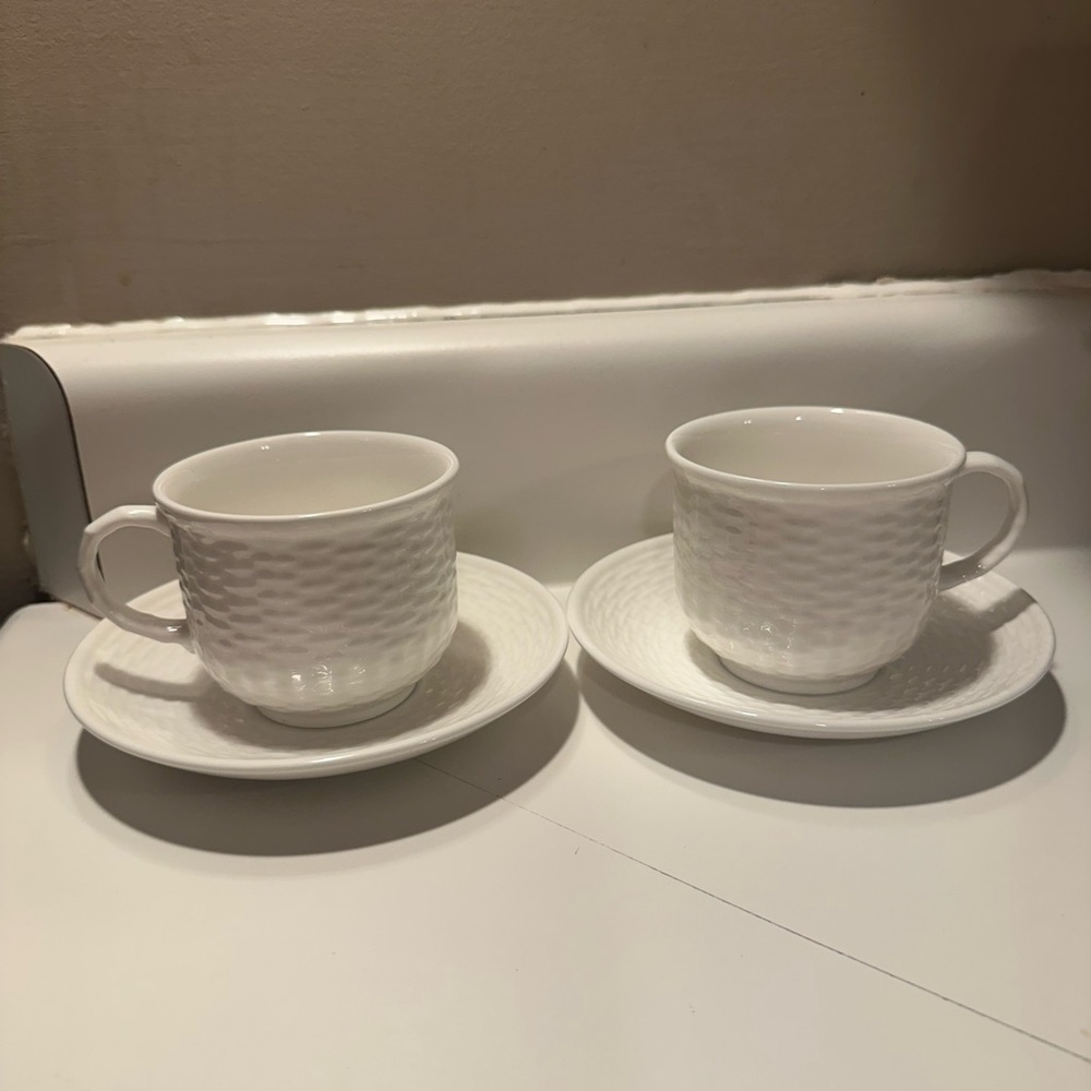 WEDGWOOD NANTUCKET BONE CHINA CUP SAUCER SET OF 2 GEO DAVIS